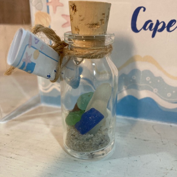 Mini-Beach in a Bottle with Authentic Cape Cod Sand, Shells and Sea Glass - Picture 2 of 4